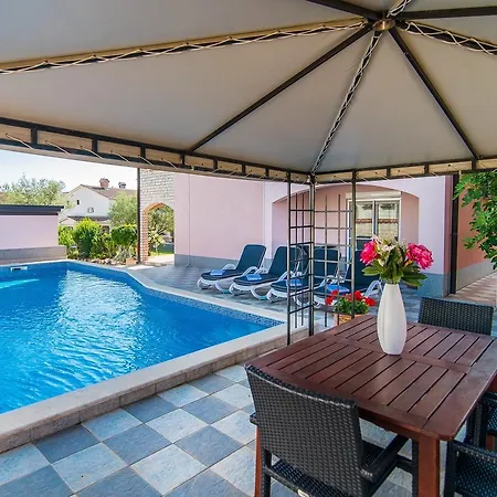 Apartament Salha