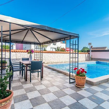 Salha Apartament Nova Vas (Porec)
